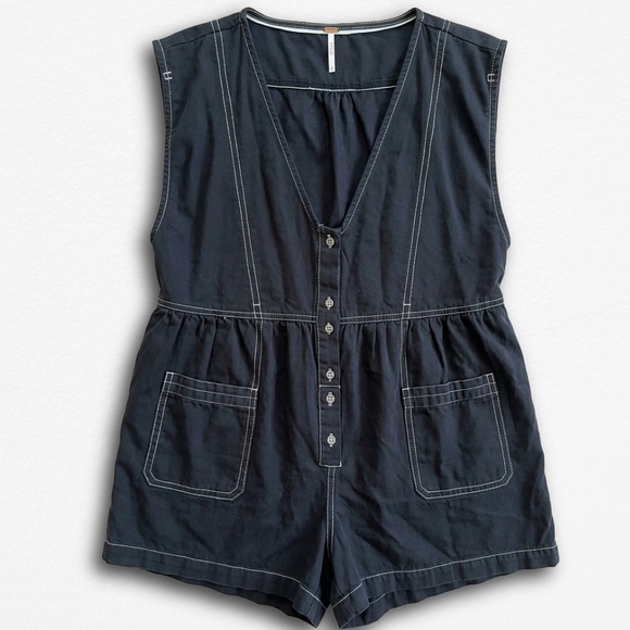 Free People Pants - Free People XS Black Contrast Stitch Button Front Romper Sleeveless Boho Utility